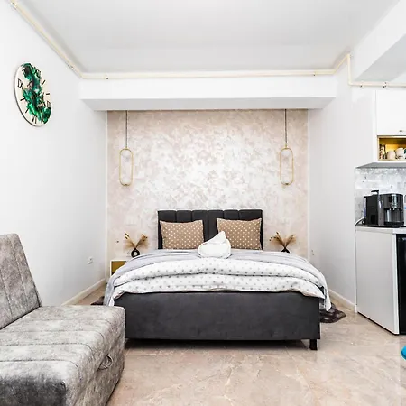 By Rs 5 Apartment *
