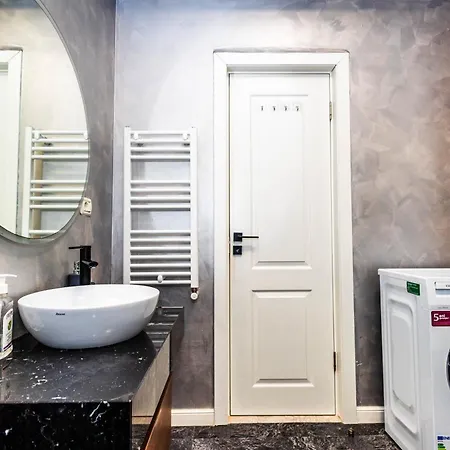 By Rs 5 Apartment *