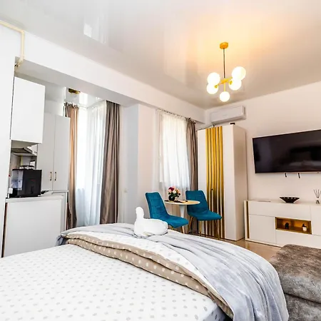 By Rs 5 Apartment *