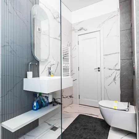 By Rs 5 Apartment