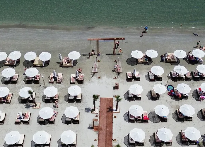 By Rs 5 아파트 Năvodari