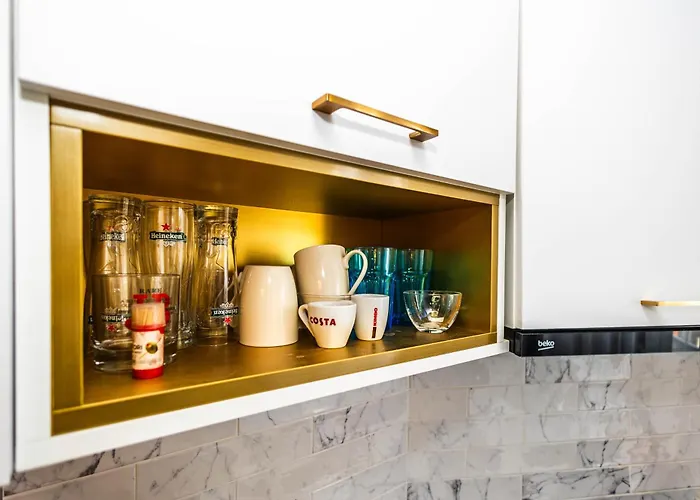 By Rs 5 아파트 Năvodari